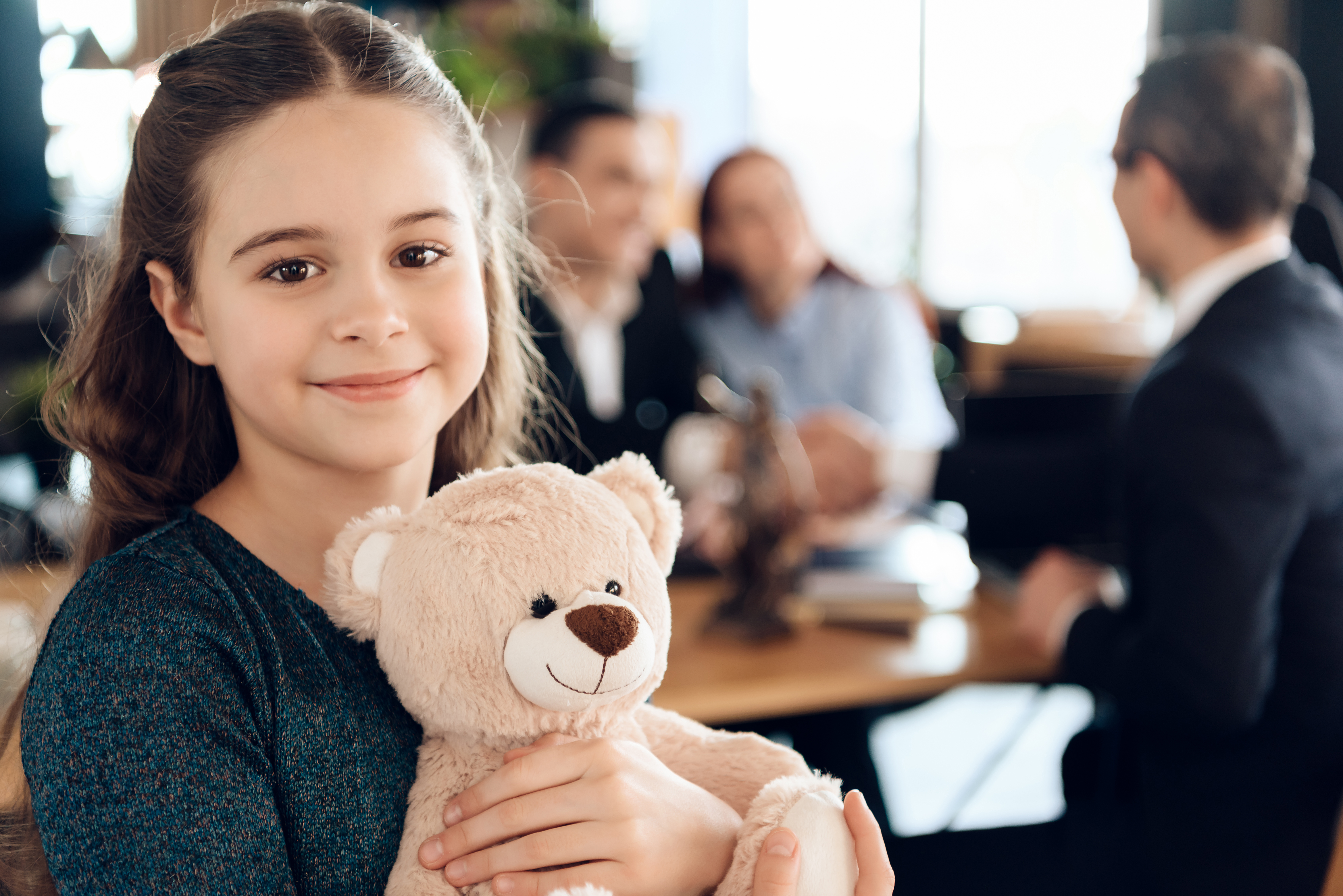 Представитель несовершеннолетнего ребенка. Lawyer Kids. Family lawyers for Guardianship.